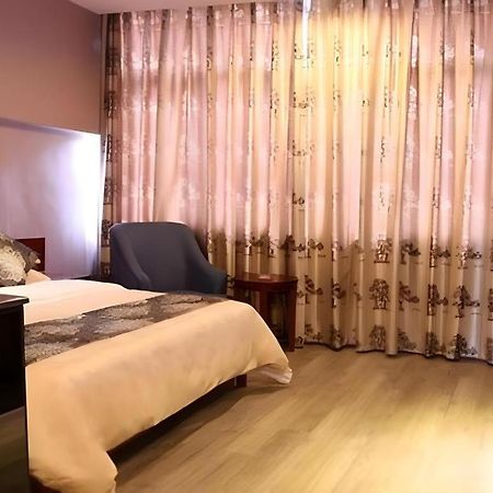 Fulante Theme Hotel Жангжиаже Екстериор снимка