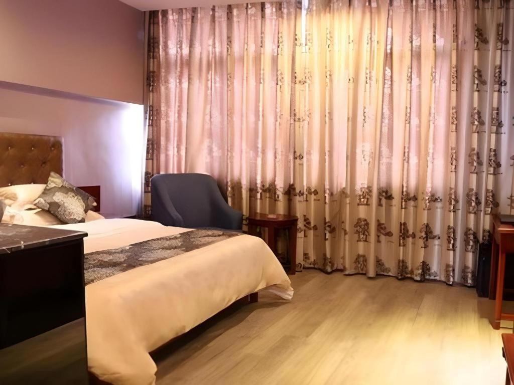 Fulante Theme Hotel Жангжиаже Екстериор снимка